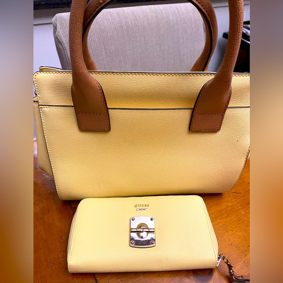 Guess handbag and clutch wallet - Picture 6 of 9